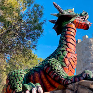 Estatua del Dragón de Aralar del Bosque de las Leyendas.